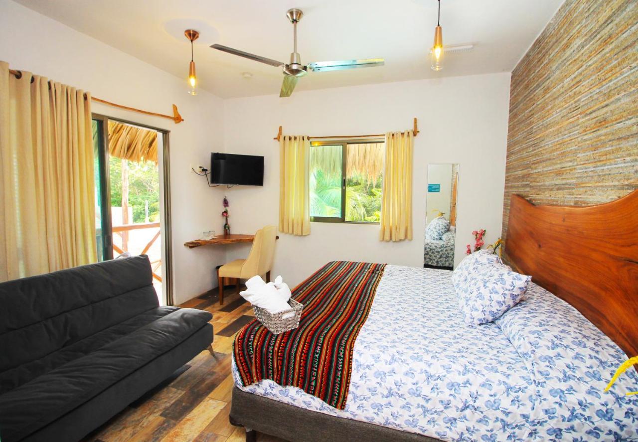 Hotel Pancho Villas Bacalar - Free Bikes And Paddles ภายนอก รูปภาพ